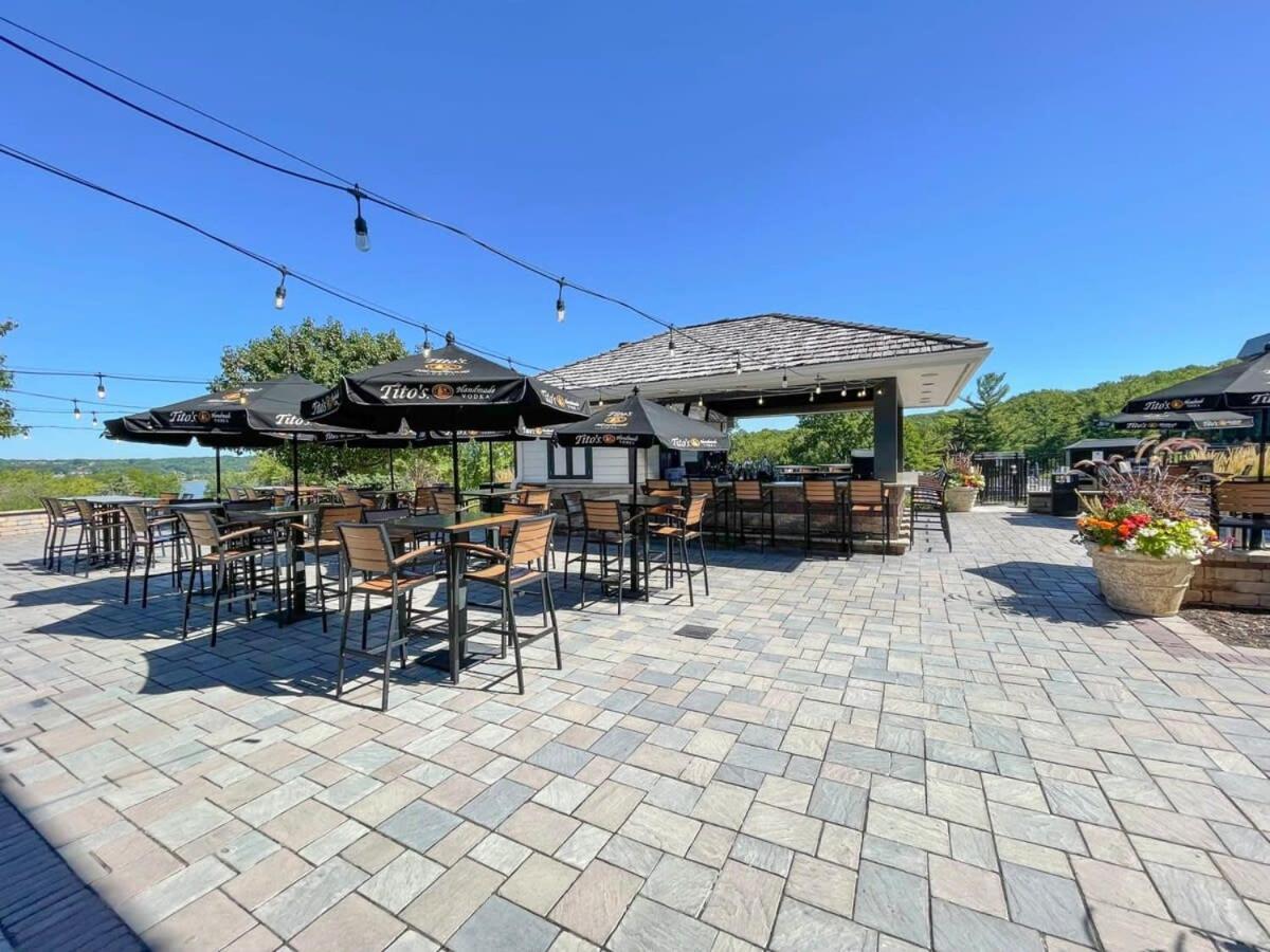 New Lake Como Condo With Lake Views Lake Geneva Bagian luar foto